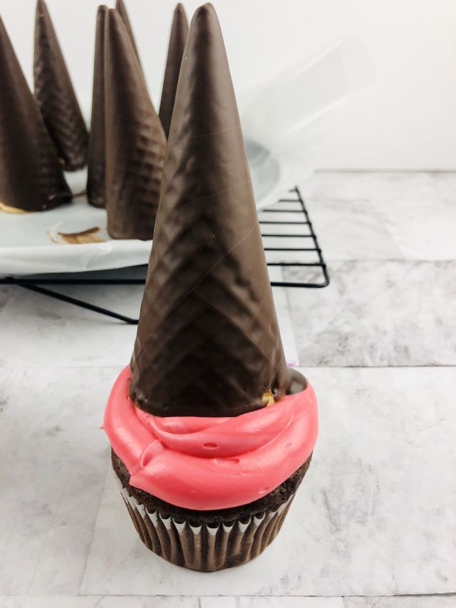 gnome cupcake with waffle cone hat