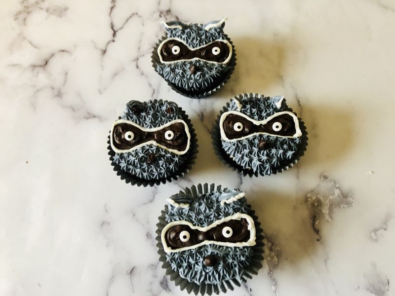 ready to eat raccoon cupcakes