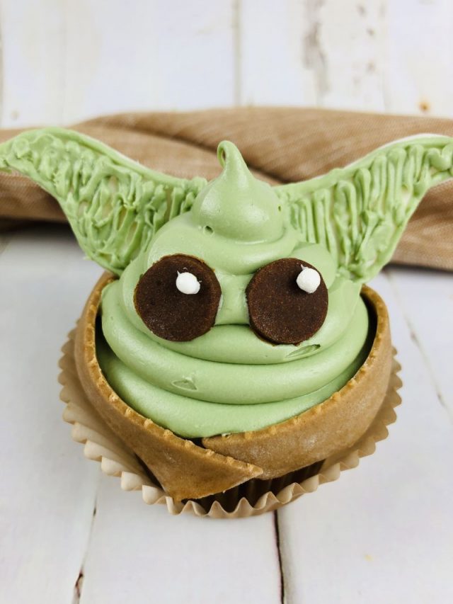 How To Make Cute Yoda Cupcakes