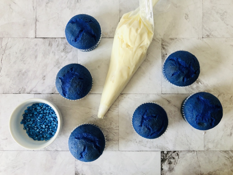 Blue Velvet Cupcake Ingredients: